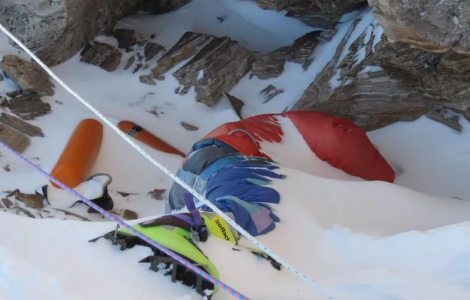 He's been frozen on Everest for 30 years, now 'Green Boots' may finally be coming home