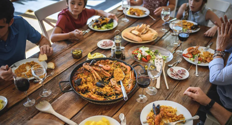 We're getting mealtimes wrong - here's the best time to have dinner